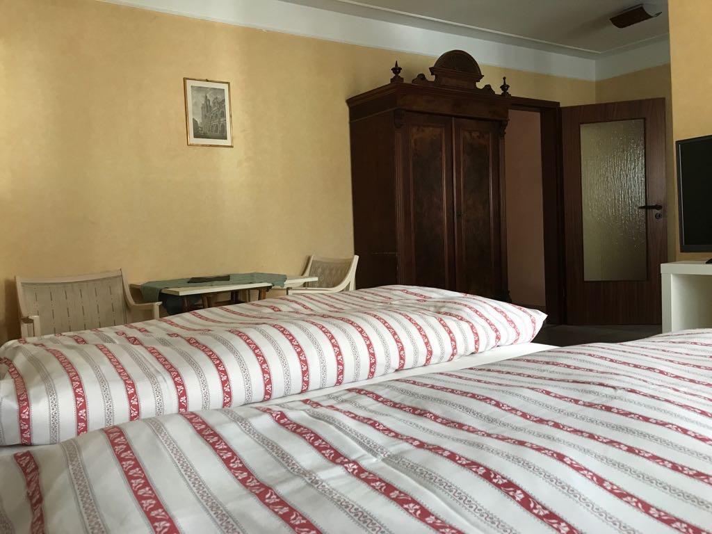 บัลทาซาร์ น็อยมันน์ Hotel บรืล ภายนอก รูปภาพ